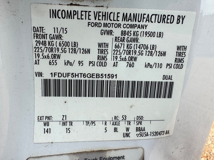2016-ford-f550-xl-image-14