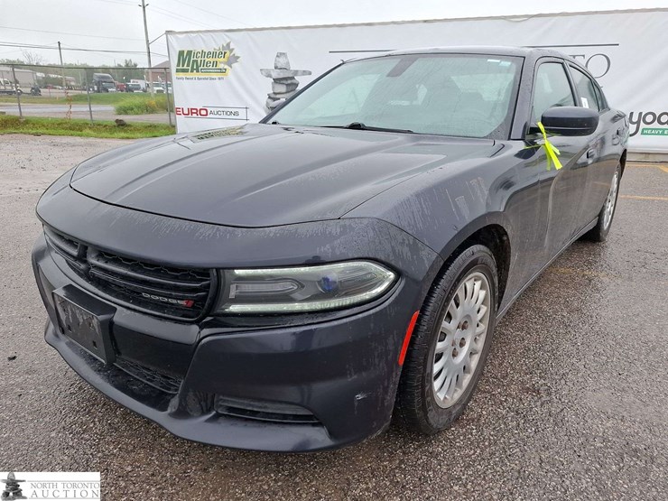 2017-dodge-charger-image-1