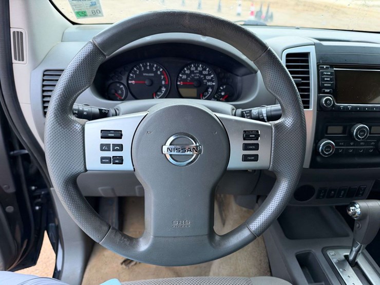 2015-nissan-frontier-image-12