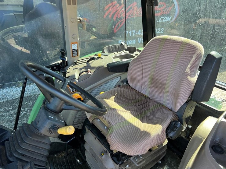 2015-john-deere-6115m-image-22