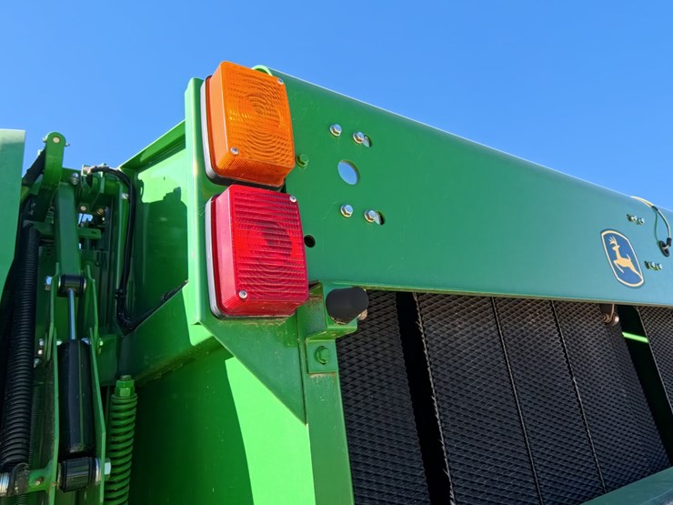 john-deere-569-premium-image-38