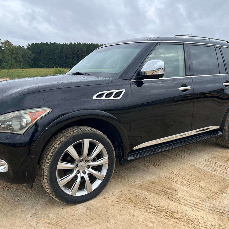 2012 INFINITI QX56
