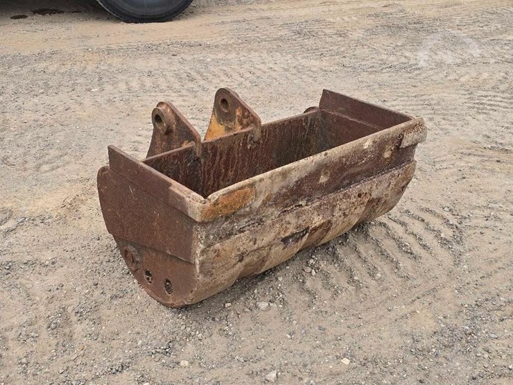 36-inch-ditching-bucket-image-2
