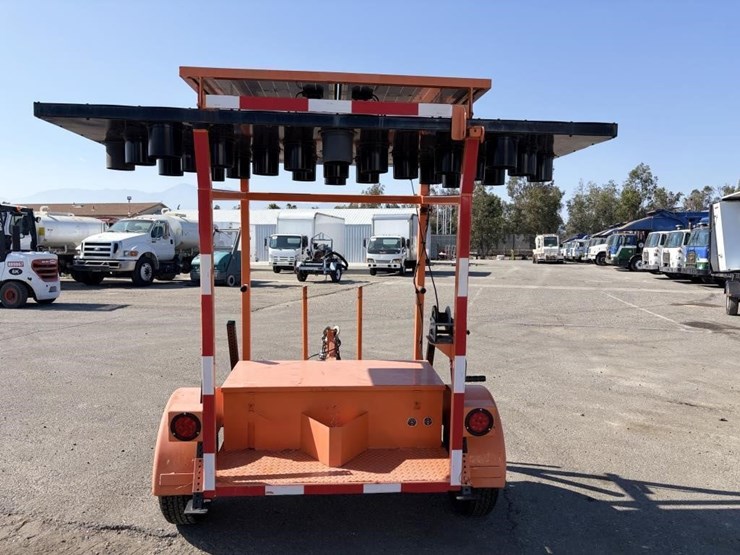 2011-myers-&-sons-gb4001-arrowboard-trailer-image-3