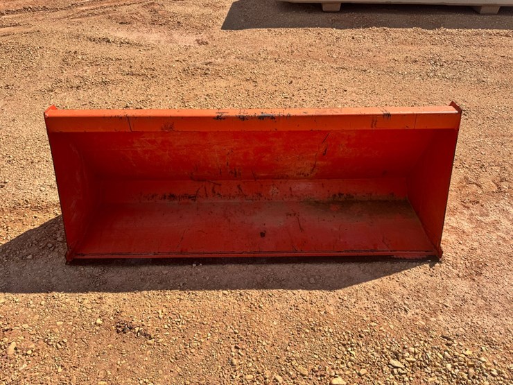 #8221-•-60”-pin-on-kubota-bucket-image-1