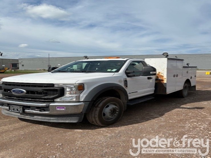 2020-ford-f450-image-2