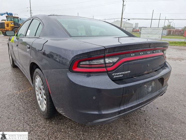 2017-dodge-charger-image-7