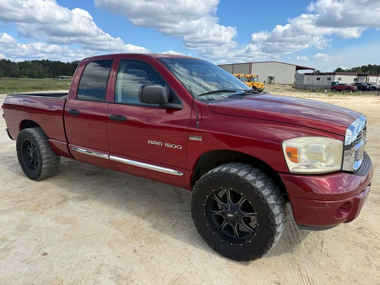 2007-dodge-1500-image-4