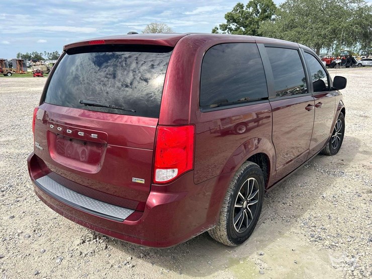 2018-dodge-grand-caravan-image-3