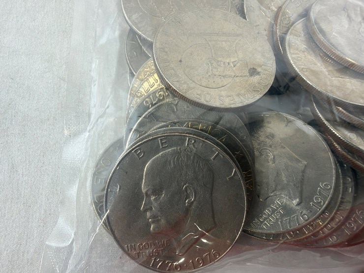 #40134-•-(50)-1776-1976-bicentennial-dollar-coins-image-16