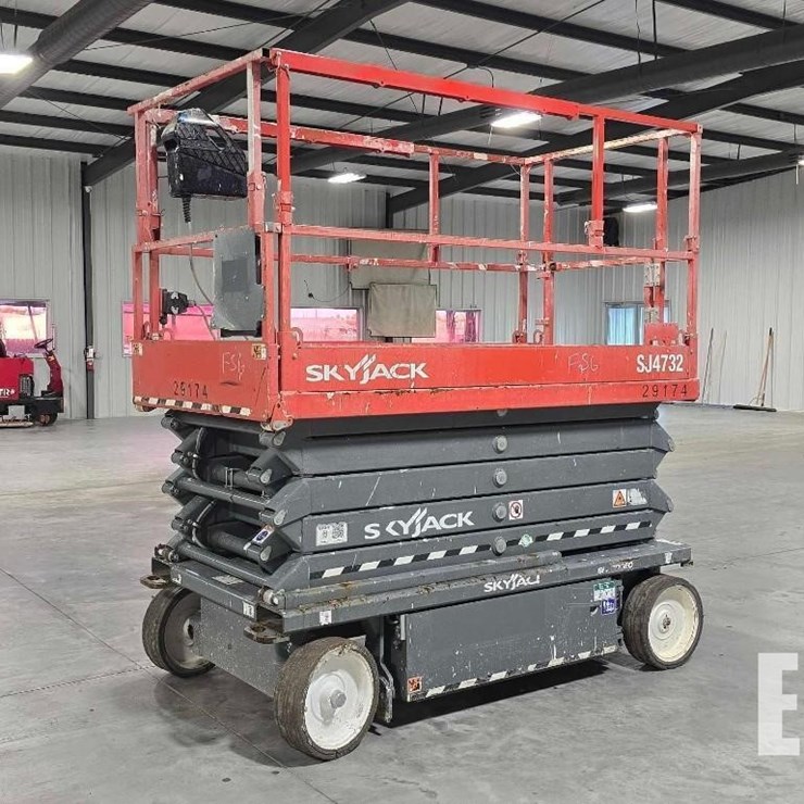 2020 SKYJACK SJ4732