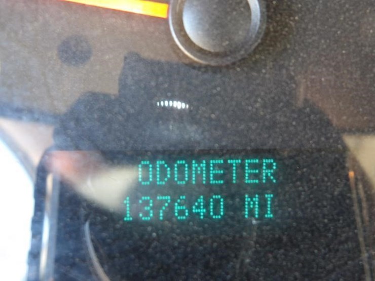 2012-gmc-sierra-2500-image-17