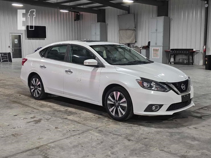 2017-nissan-sentra-image-2