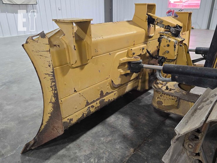 2021-caterpillar-d3-lgp-image-12