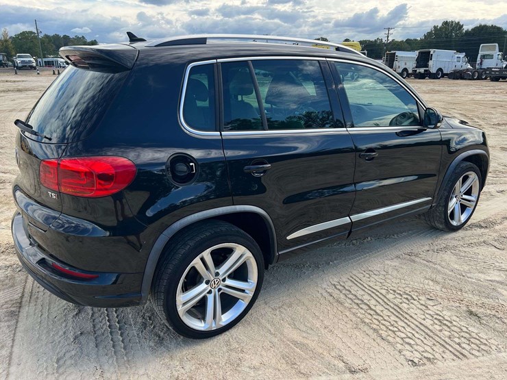 2016-volkswagen-tiguan-image-3