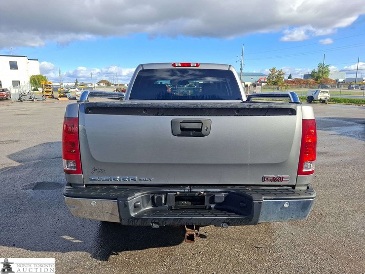 2009-gmc-sierra-1500-image-6