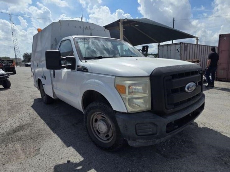 2011-ford-f350-image-2