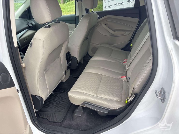 2017-ford-escape-image-23