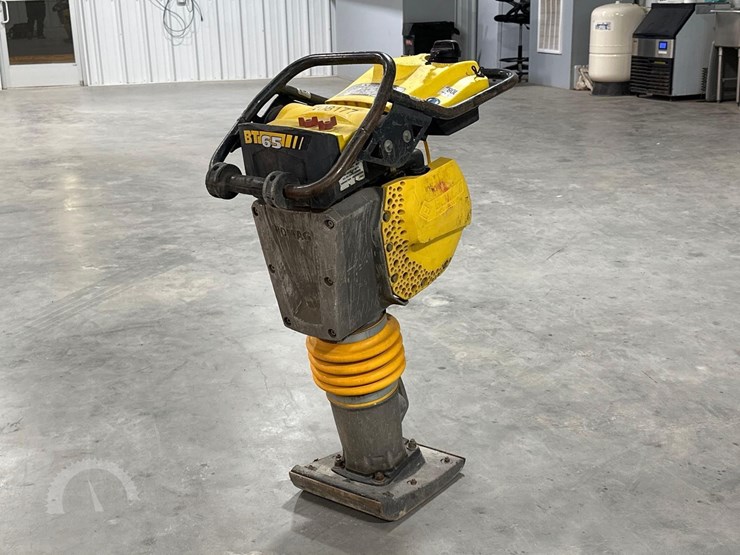 2017-bomag-bt65-image-1