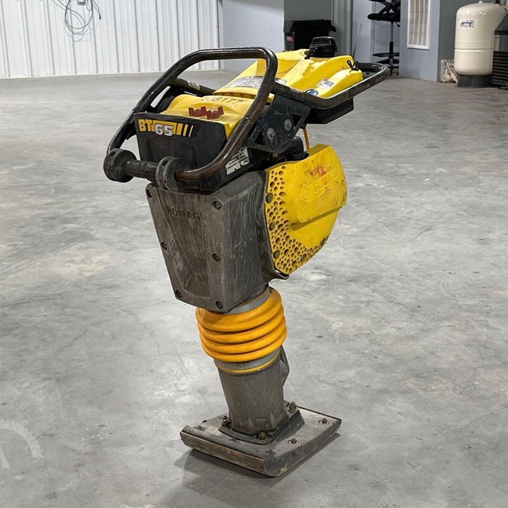 2017 BOMAG BT65