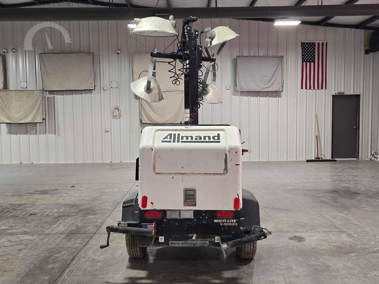 2018-allmand-bros-night-lite-v-series-nlv-image-8