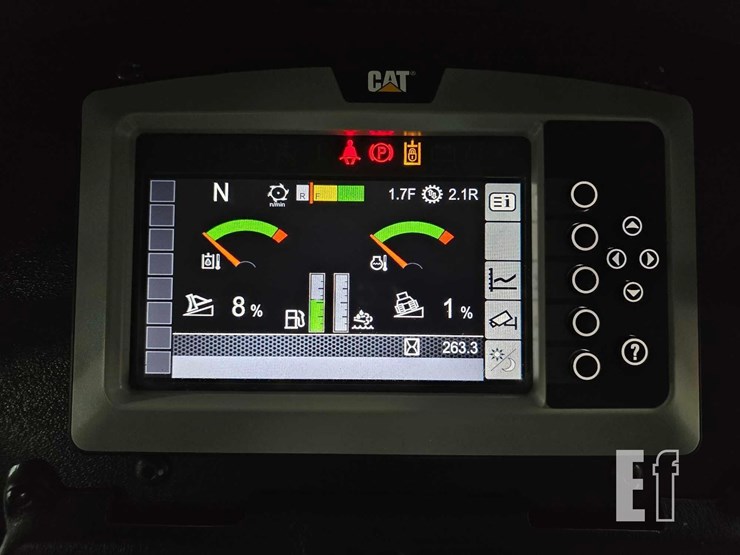 2020-caterpillar-d3k2-xl-image-19