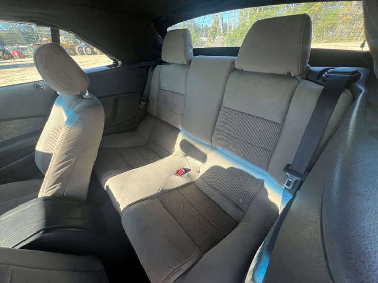 2014-ford-mustang-2-door-coupe-(232,492-miles)-image-16