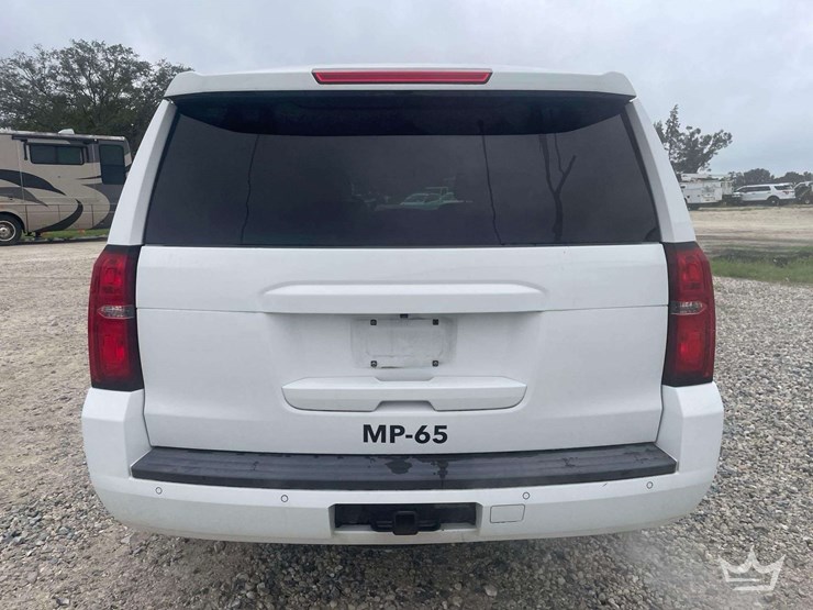 2018-chevrolet-tahoe-image-26