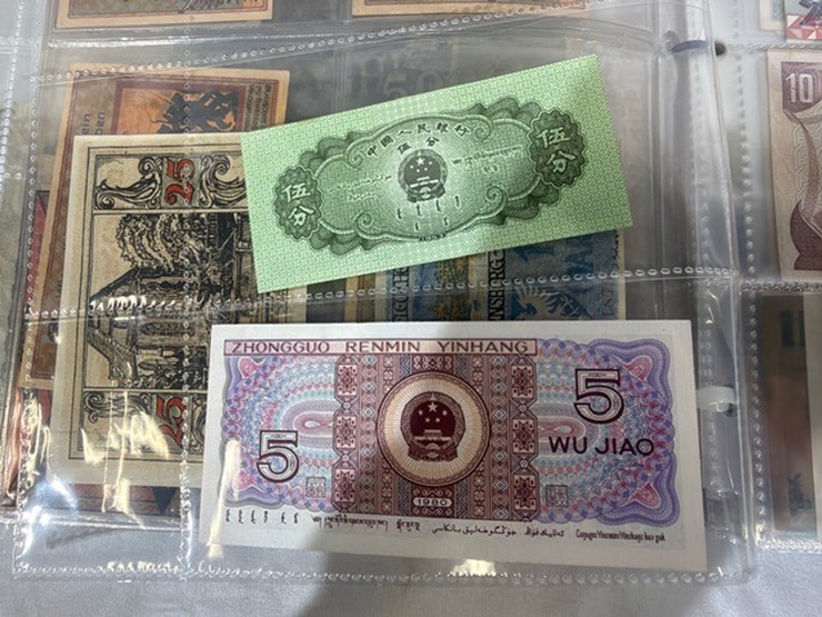 #40310-•-foreign-currency-bank-notes-image-50
