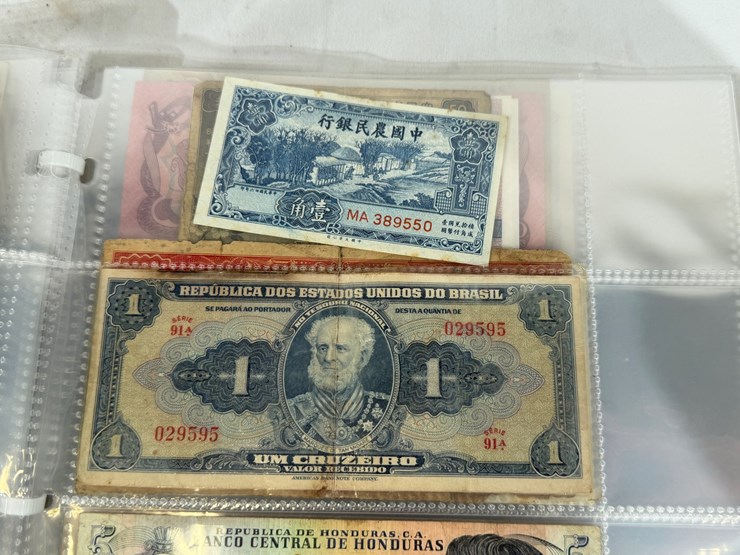 #40307-•-foreign-currency-bank-notes-image-134