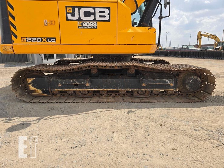 2023-jcb-220x-lc-image-31