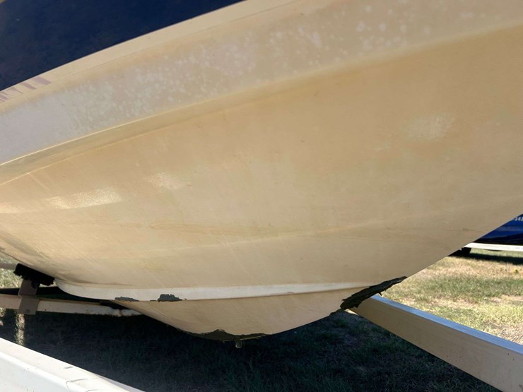 2006-maxum-1800mx-ski-boat-w/trailer-image-18