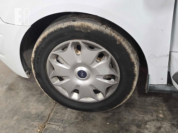 2016-ford-transit-connect-image-19