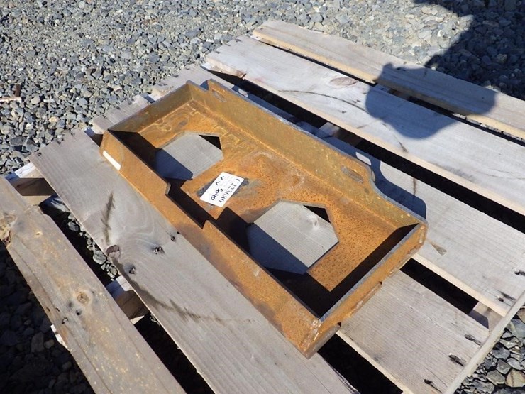 skid-steer-plate-attachment-24"-image-2