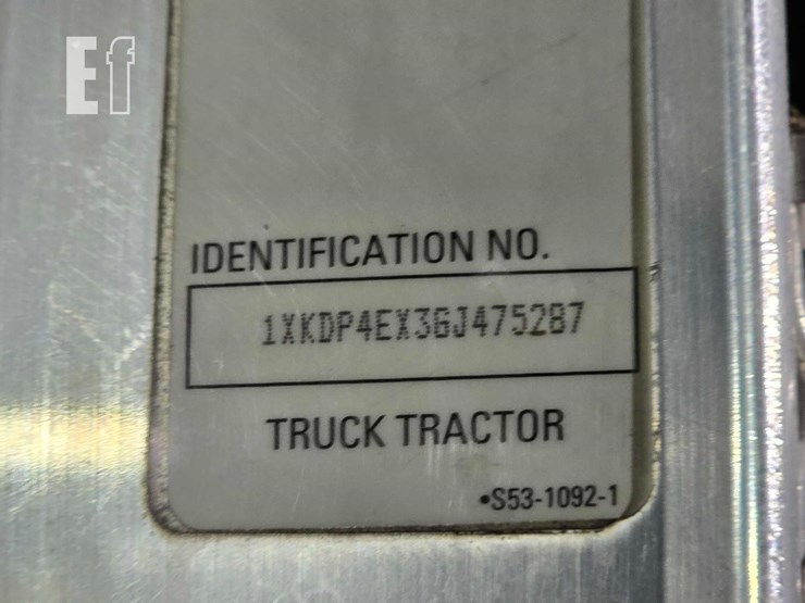 2016-kenworth-t800-image-39