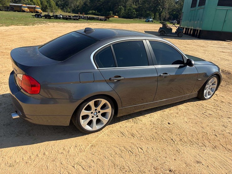 2007-bmw-335i-4-door-sedan-image-3