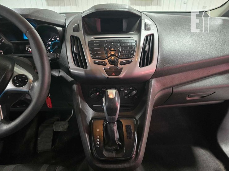 2016-ford-transit-connect-image-11