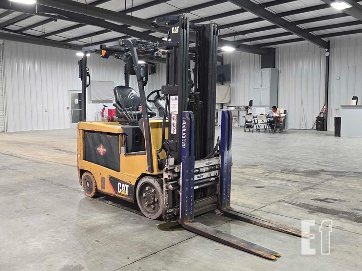 caterpillar-ec25en2-image-2