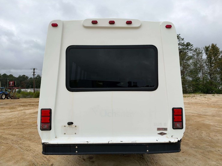 2014-ford-e450-image-6