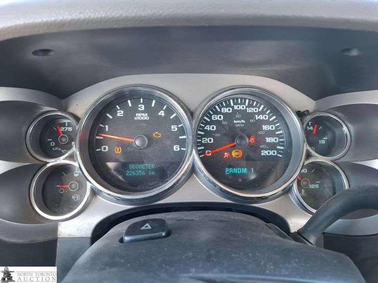 2010-gmc-sierra-2500hd-image-11