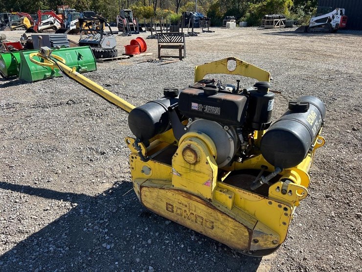 2006-bomag-bw75s-image-4