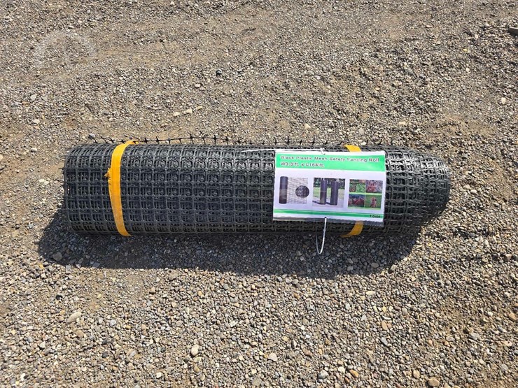 black-plastic-mesh-safety-fencing-roll-image-1