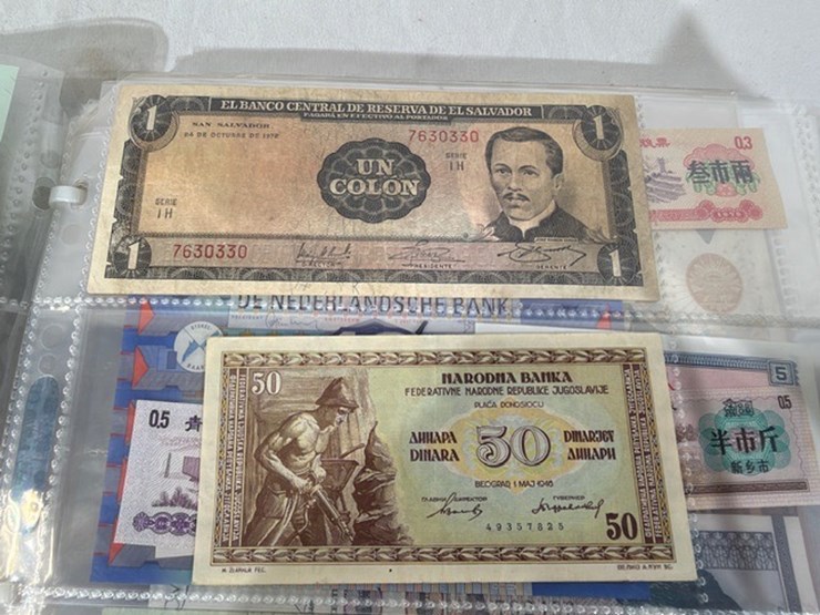 #40311-•-foreign-currency-bank-notes-image-11