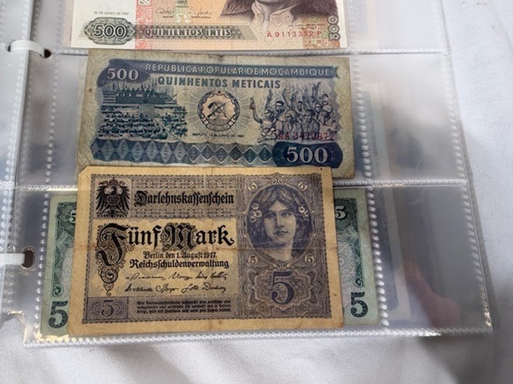 #40309-•-foreign-currency-bank-notes-image-139