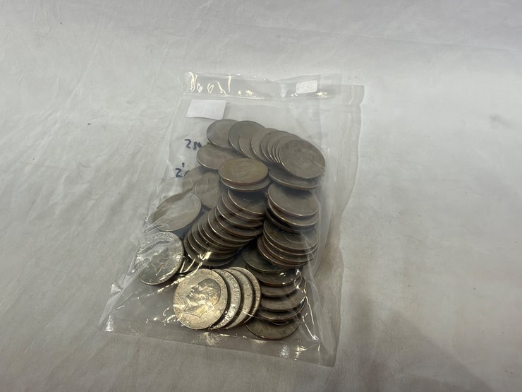 #40148-•-(50)-1970s-bicentennial-dollar-coins-image-11