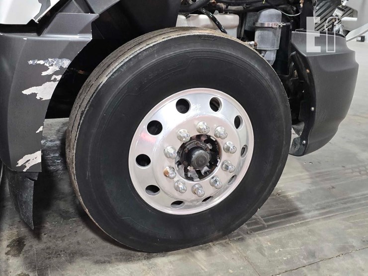 2011-international-prostar-image-32