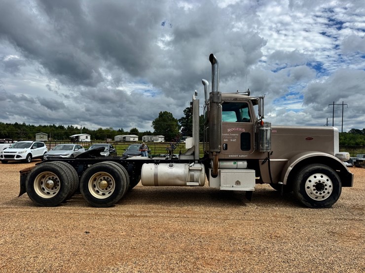 2008-peterbilt-389-image-6