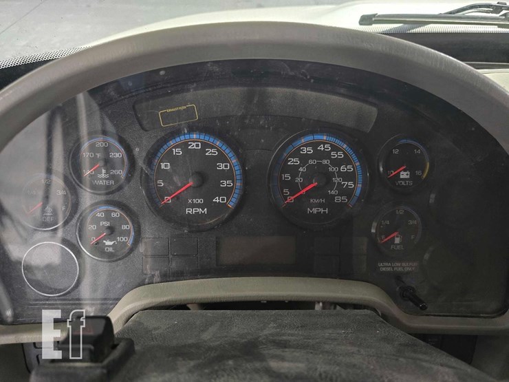 2018-international-durastar-4300-image-13