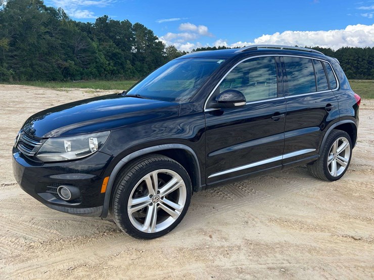 2016-volkswagen-tiguan-image-1