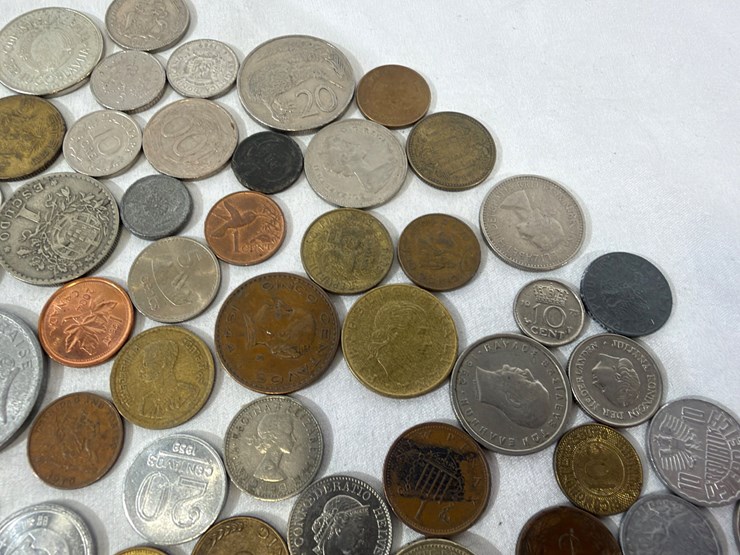 #40146-•-bag-of-foreign-coins-image-12